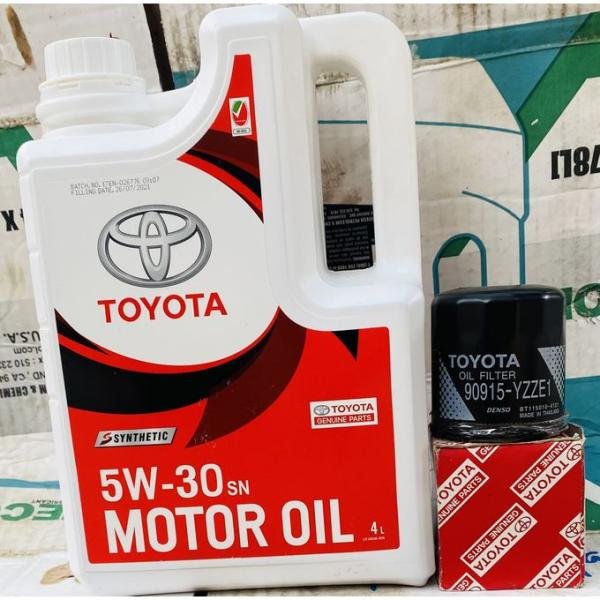 Toyota 5W-30 4 LITRES + TOYOTA OIL FILTER FOR TOYOTA COROLLA , RAV 4 , YARIS , PONTIAC VIBE , MATRIX FROM YEAR 2000 - 2007 with filter